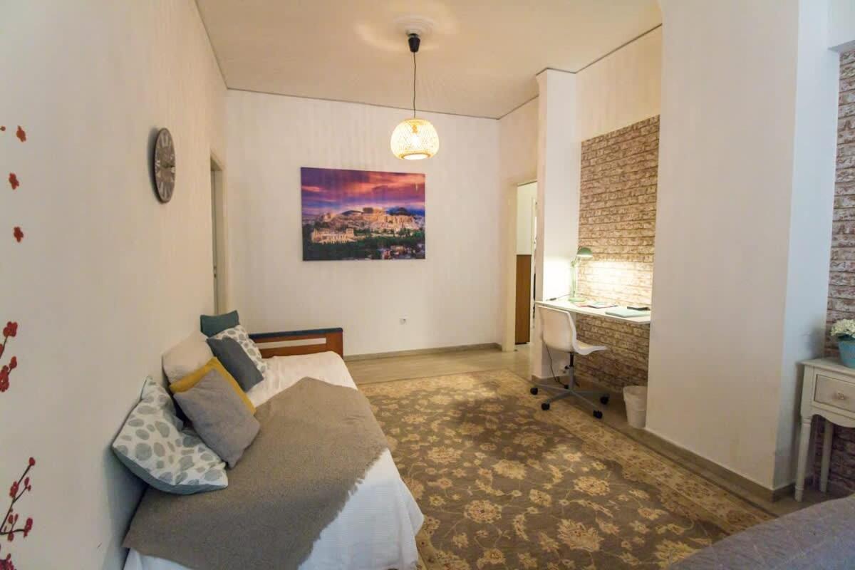 Stylish In Center Apartment Athens